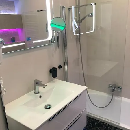 アパート Apartament Zatoka Deluxe Z Ogrodem *