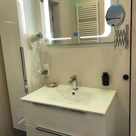 アパート Apartament Zatoka Deluxe Z Ogrodem Debogorze