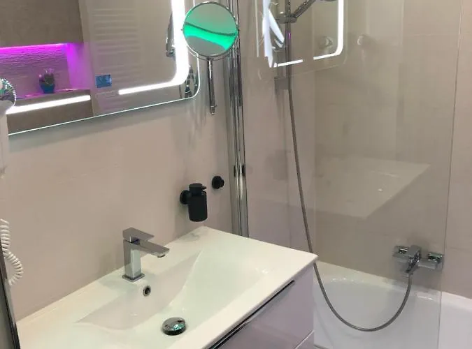 Appartamento Apartament Zatoka Deluxe Z Ogrodem *